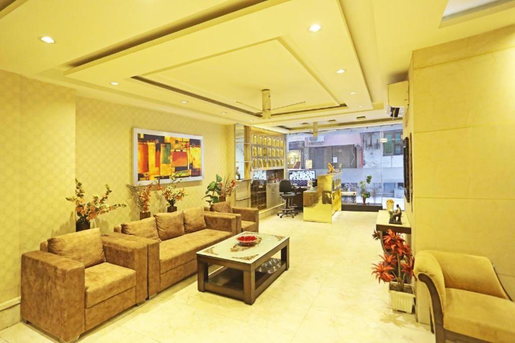 Hotel Urban Luxury Нью-Дели Экстерьер фото